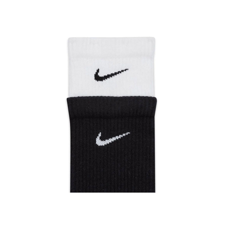 NIKE Everyday Plus Cushioned Socks (Black/White)