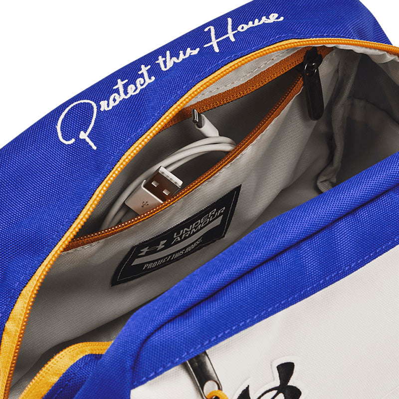 UNDER ARMOUR Contain Travel Kit (Royal/White/Black)