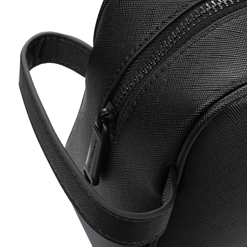 CUTTER & BUCK Textured PU Pouch (Black)