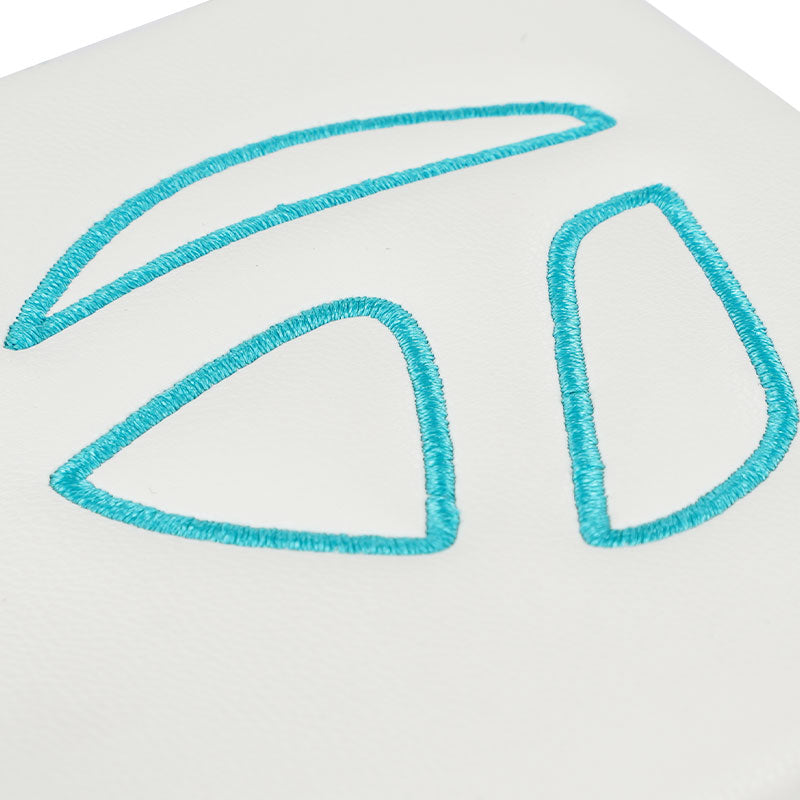 TAYLORMADE Pouch With Holder (White/Turquoise)
